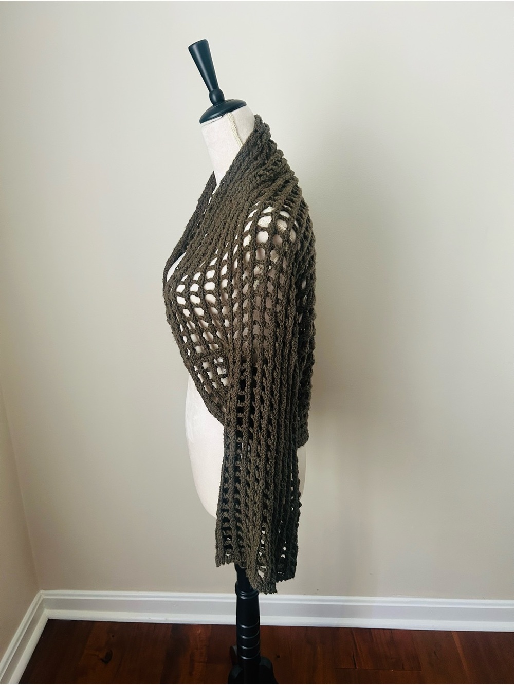 Free People Open-Weave Olive Crochet Shrug, Med, Very Good Used Condition - Picture 5 of 8